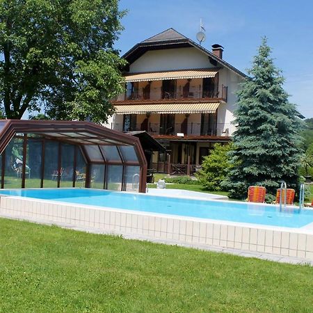Pension Sommerauer Hallein Bagian luar foto