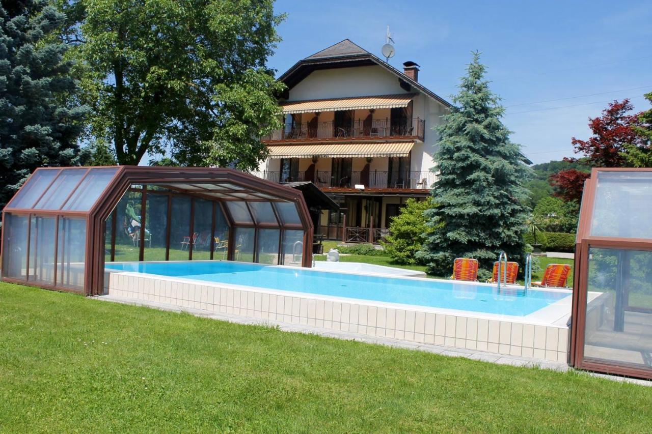 Pension Sommerauer Hallein Bagian luar foto