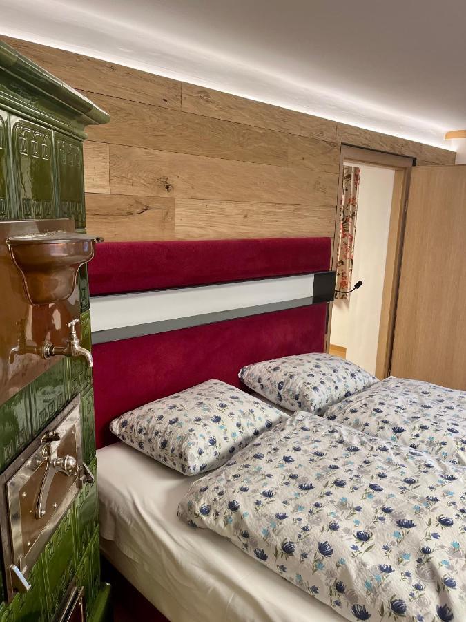 Pension Sommerauer Hallein Bagian luar foto